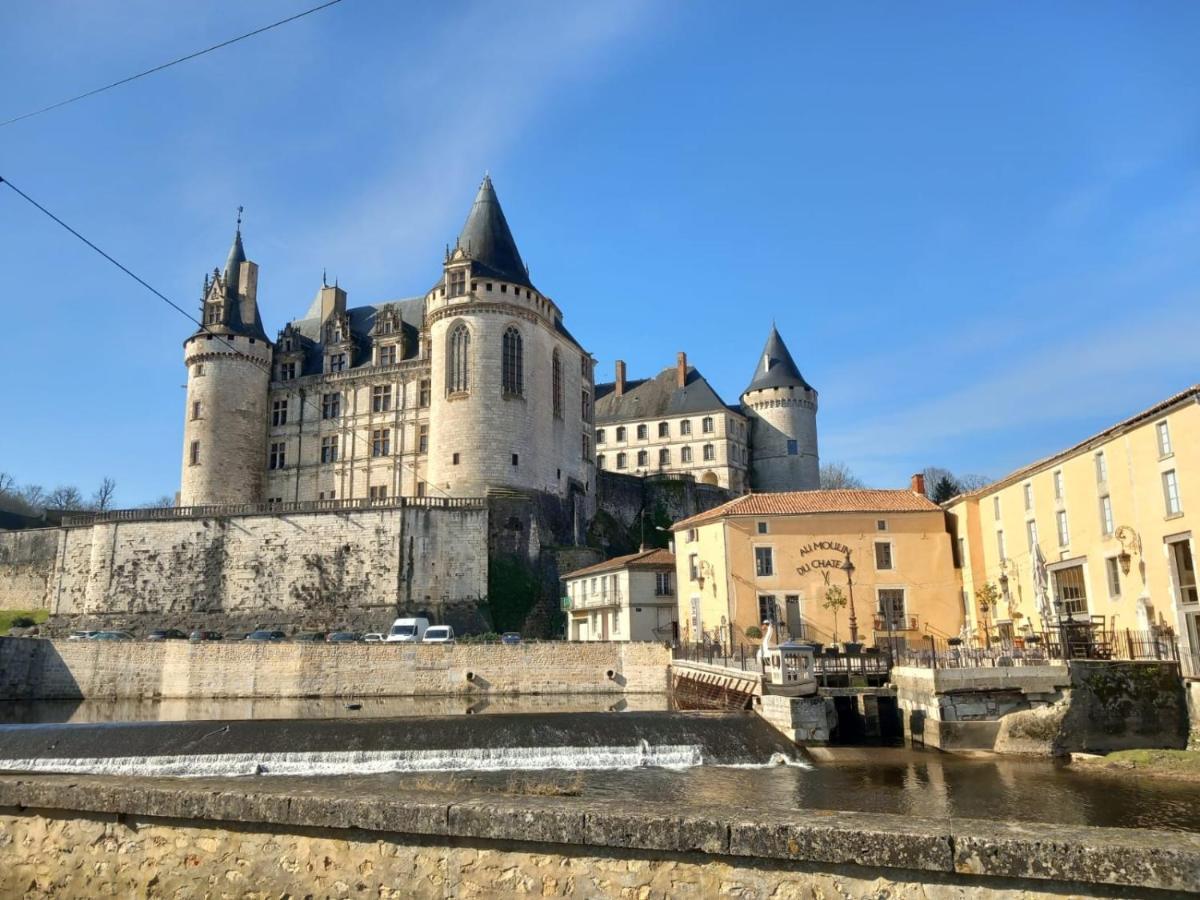 Maison De Campagne, Bulle De Verdure Montbron Экстерьер фото
